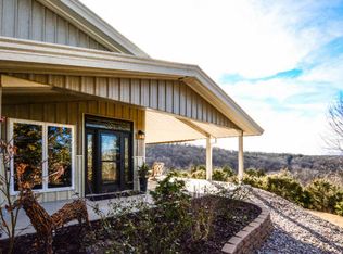 511 Aunt Hill Ln, Reeds Spring, MO 65737