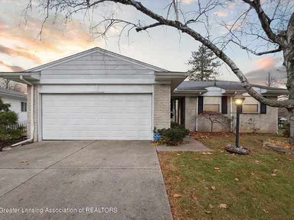 4158 Woodcreek Ln, Lansing, MI 48911