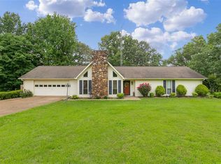 17 McConnell Manor Rd, Trenton, TN 38382
