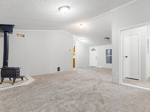 4th image of 5277 Jonathon Ln