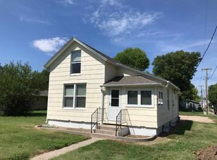 605 5th St, Arapahoe, NE 68922