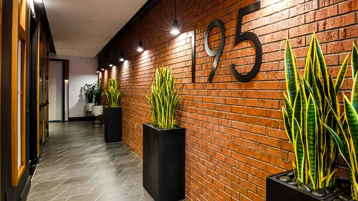 Rented by Nooklyn NYC LLC | media 54