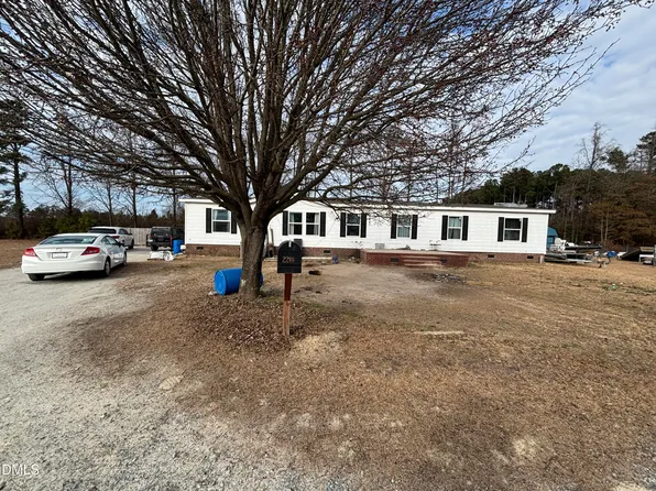 2201 Trent Cir, Deep Run, NC 28525