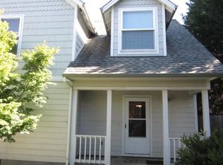 849 Blackberry Ln, Ashland, OR