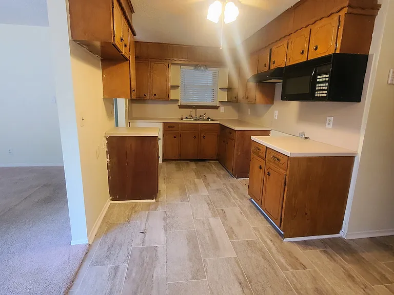 Circle Dr — Photo 7