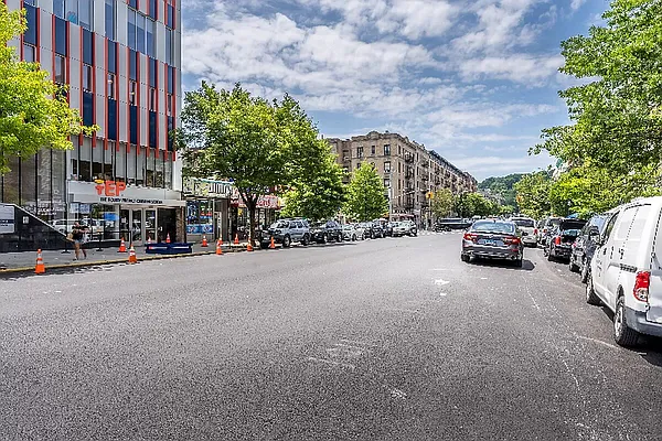 Rented by Executive Towers  | media 34