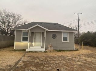 1605 W 6th St, Plainview, TX 79072