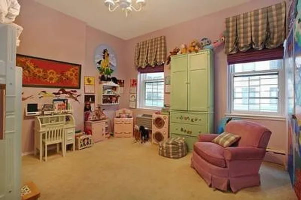 Rented by Corcoran | media 18