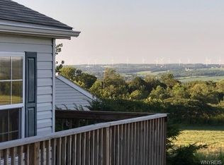13595 Sanders Hill Rd, Strykersville, NY 14145