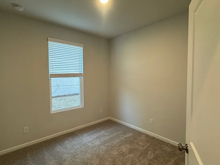 124 Green Love Ln — Photo 17