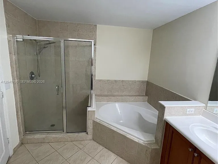 8395 SW 73rd Ave #505 — Photo 16
