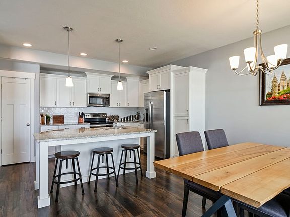 2nd image of 1598 W Calais Villas Way