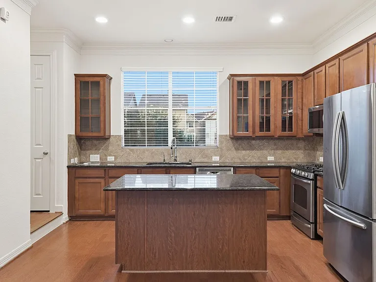 3209 Clearview Cir — Photo 18