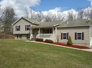 234 Alpine Rd, Henryville, PA 18332