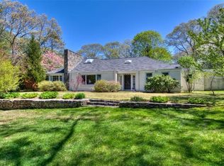 30 Country Ln, Warwick, RI 02886