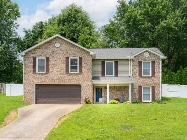 1023 Hillshire Dr, Clarksville, TN 37043