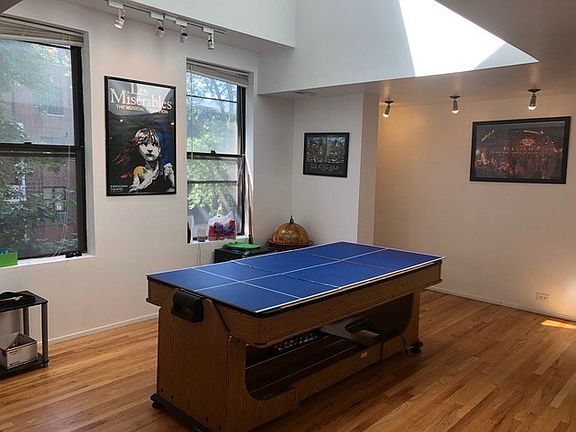 3rd image of 2834 N Sheffield Ave #1000-1010