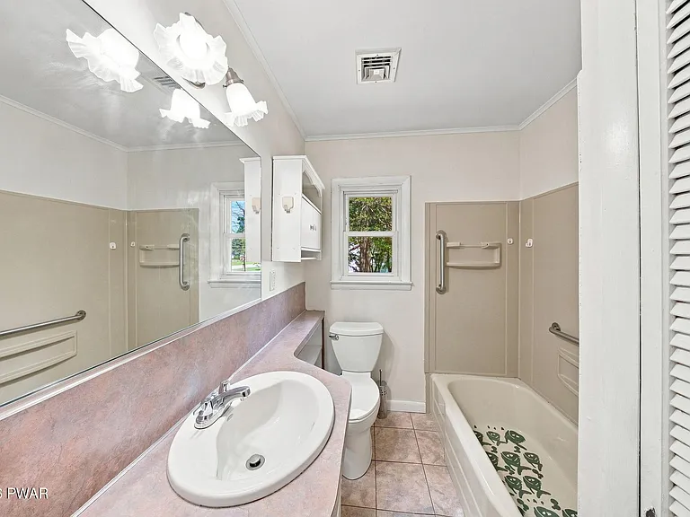 1055 Blue Ridge Ave — Photo 19