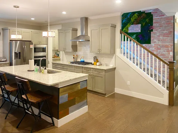 (undisclosed Address), Black Mountain, NC 28711