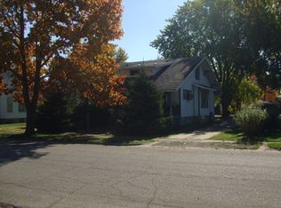 115 E Hickory St, Watseka, IL 60970