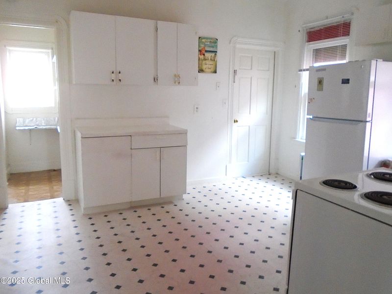 2nd image of 813 Stanley Street