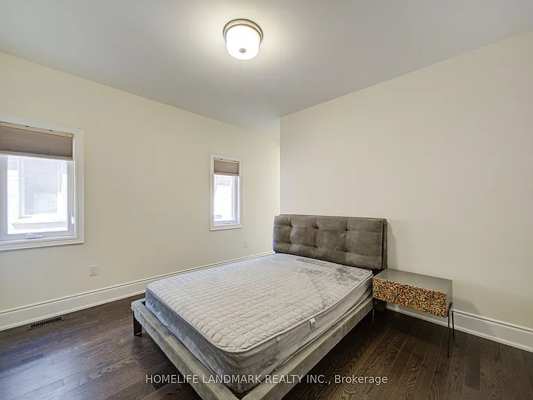 35 Red Giant St #MAIN 2ND FLOOR — Photo 42