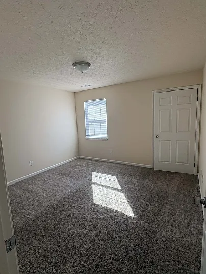 1618 McIntosh St #C — Photo 5