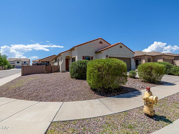 2nd image of 851 W Calle Valenciana