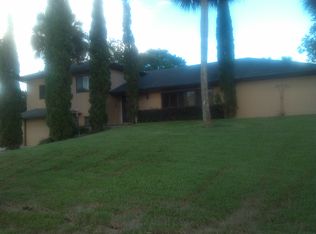 3008 Lake Woodward Dr, Eustis, FL 32726