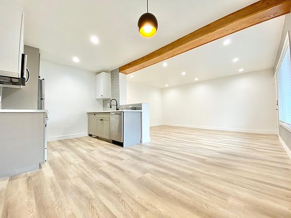 3rd image of 6350 Willoughby Ave #5