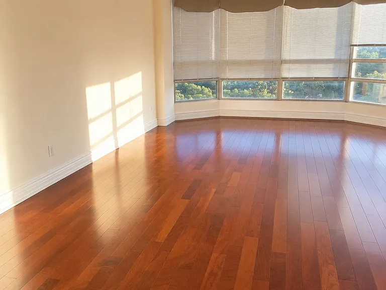 310 Mill St S #809 — Photo 3
