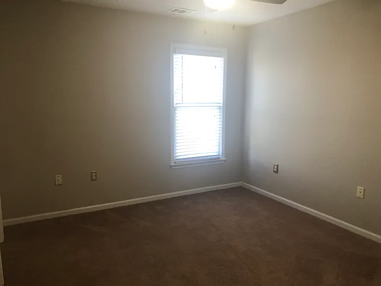 1079 Walnut St #B — Photo 12