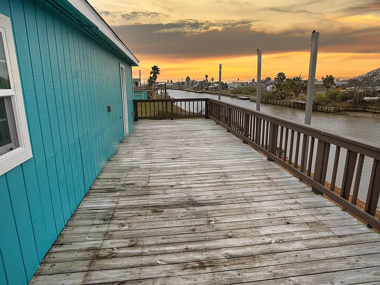 26314 FM 457 — Photo 20