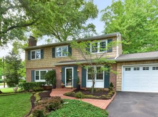8318 Cherry Valley Ln, Alexandria, VA 22309