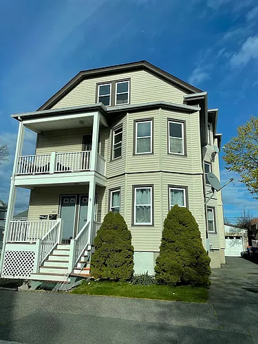 10-12 Baylies St #2 Photo 1