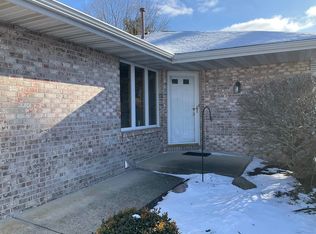 6573 Laurelwood Dr, Rockford, IL