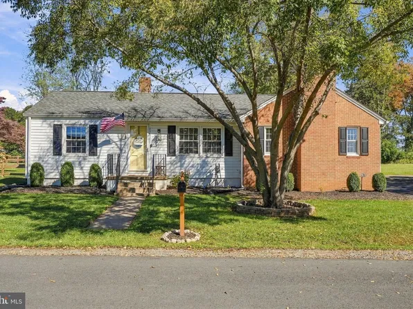 237 Monroe St, Warrenton, VA 20186