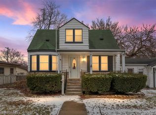 25541 Hanover St, Dearborn Heights, MI 48125