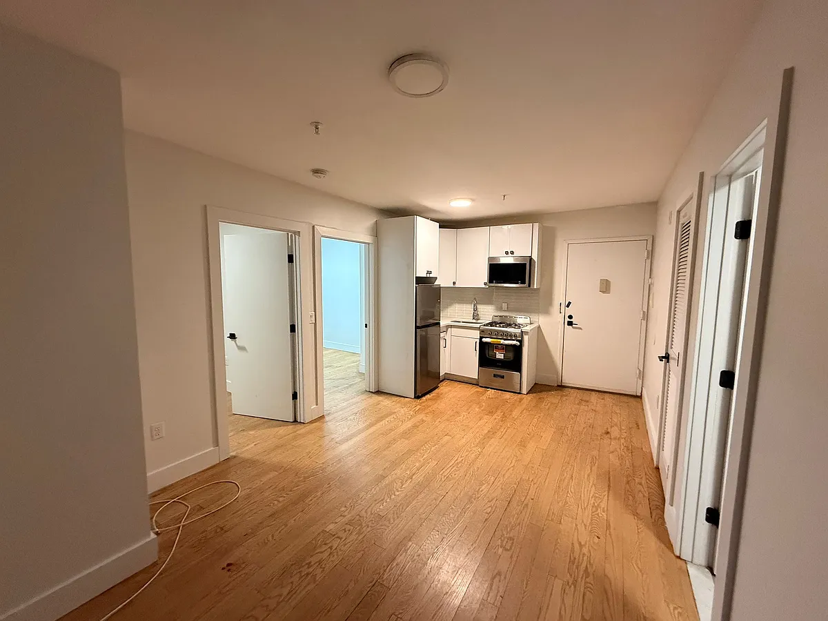 Building Photo - 70 Lexington Ave #18