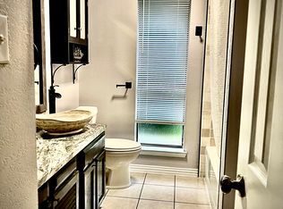 213 Hickory Springs Dr, Euless, TX 76039