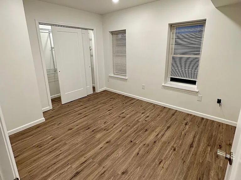 4224 Brown St — Photo 12