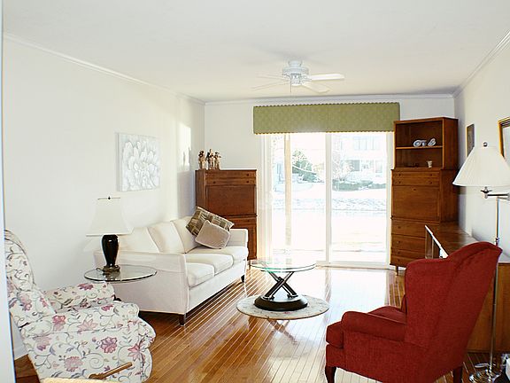 5th image of 130B Holiday Hbr