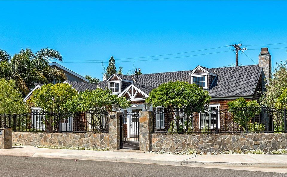 1st image of 396 La Perle Ln