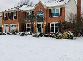 6704 Parklake Dr, Mason, OH