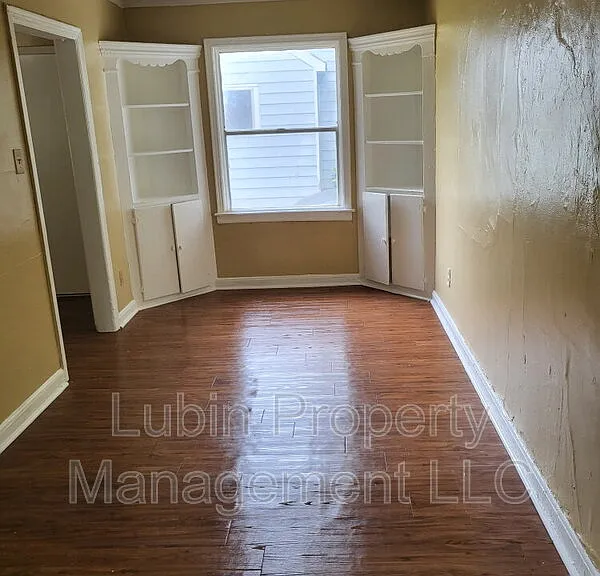 1866 Valley Blvd — Photo 2