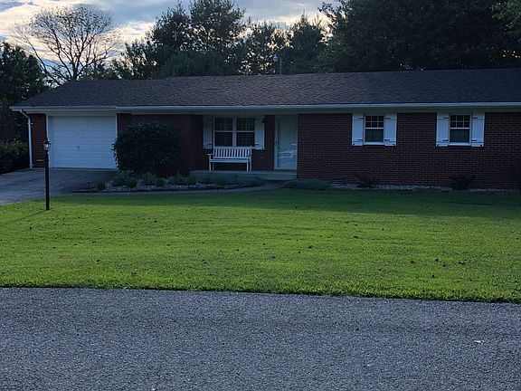 3rd image of 96 Hay Dr