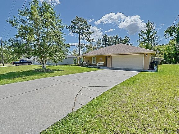 4th image of 1990 W Linden Dr