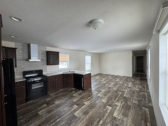 KitchenLivingRoom