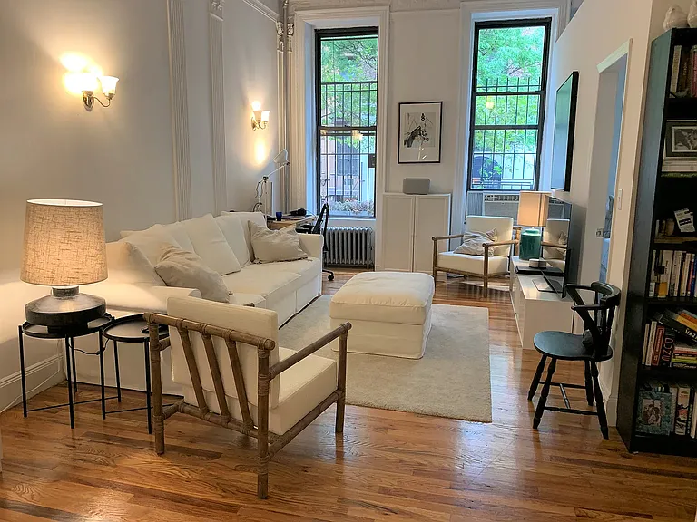 150 W 73rd St #3 — Photo 2