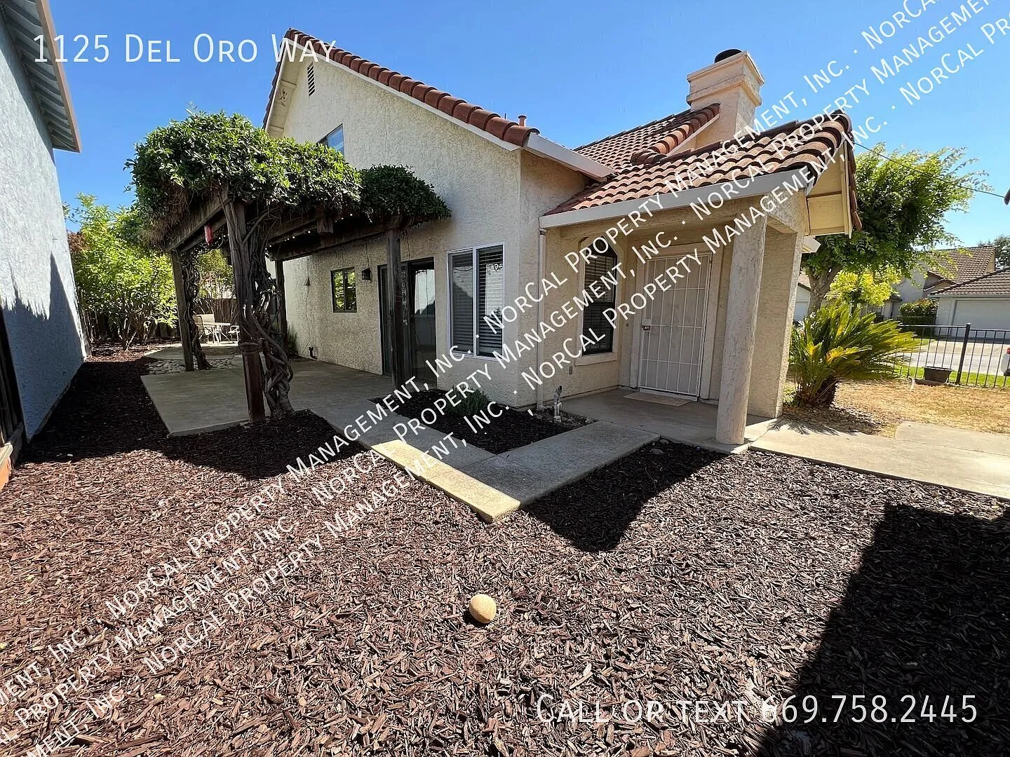 3BD/2BA Home w/ Bonus Room - Available Now! — Photo 4